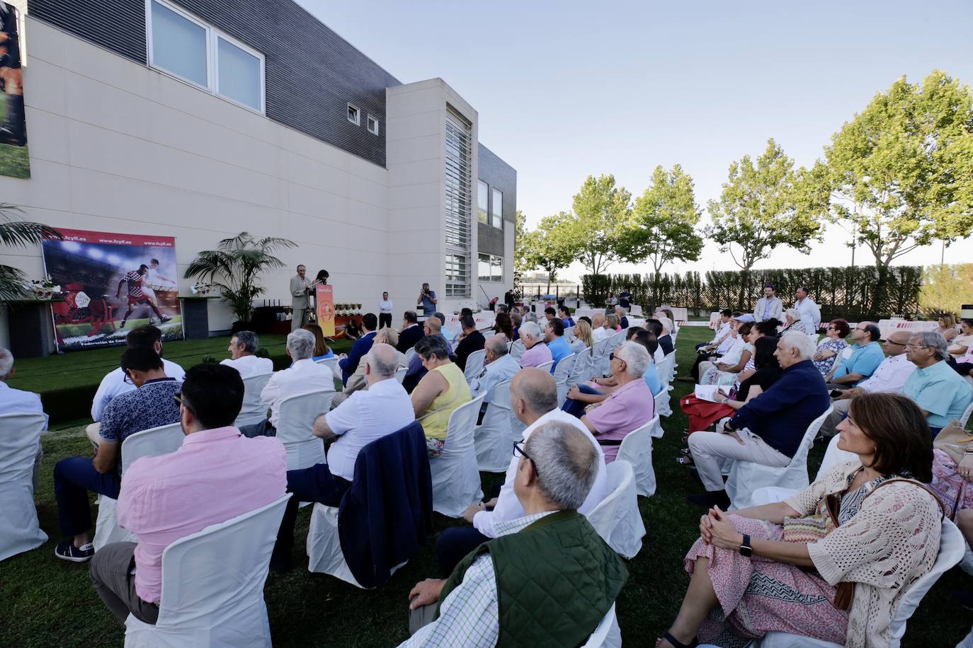 Fotos: Gala de entrega de los premios de la Delegación Provincial de Fútbol (1/5)