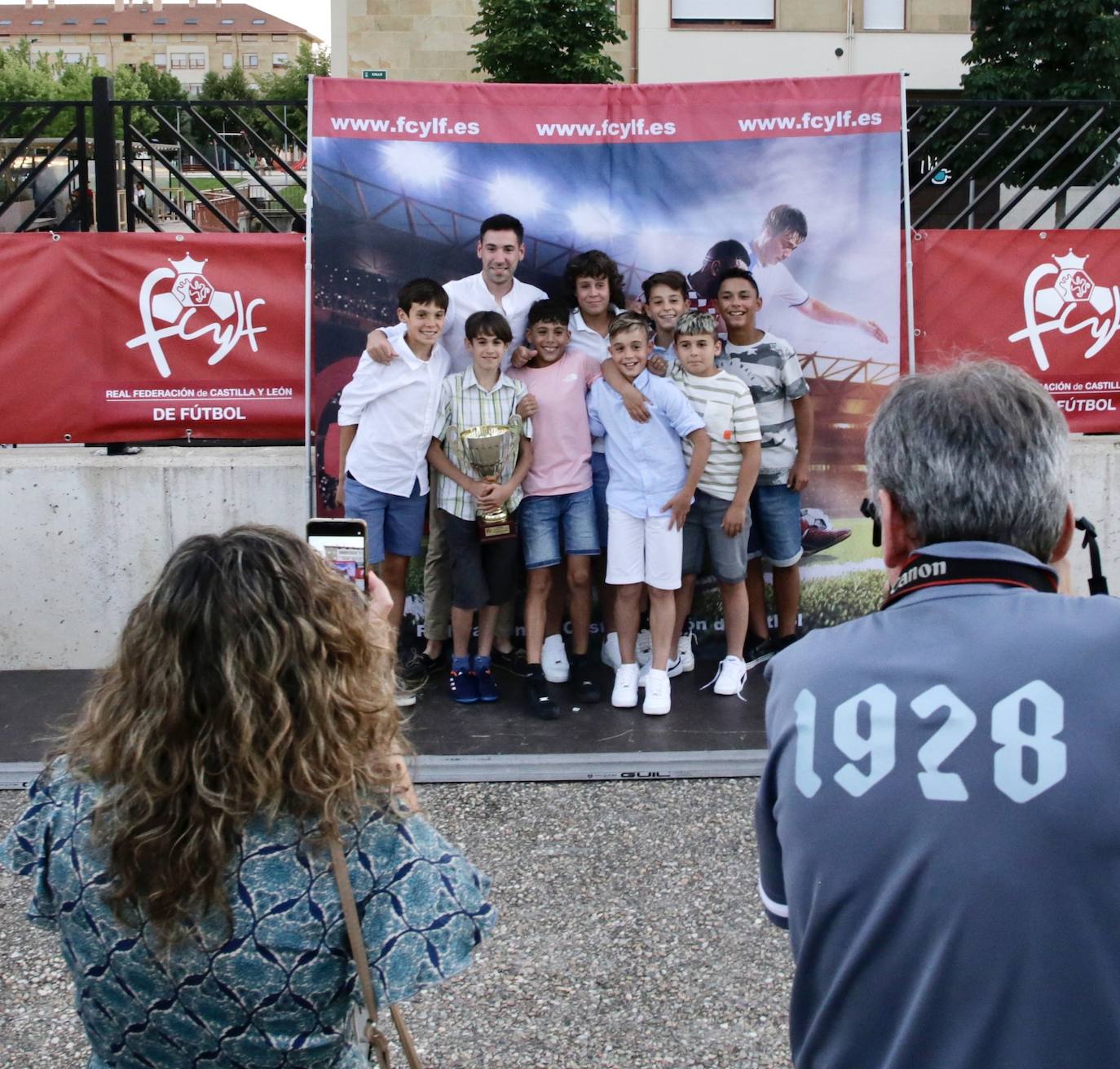 Fotos: Gala de entrega de los premios de la Delegación Provincial de Fútbol (4/5)