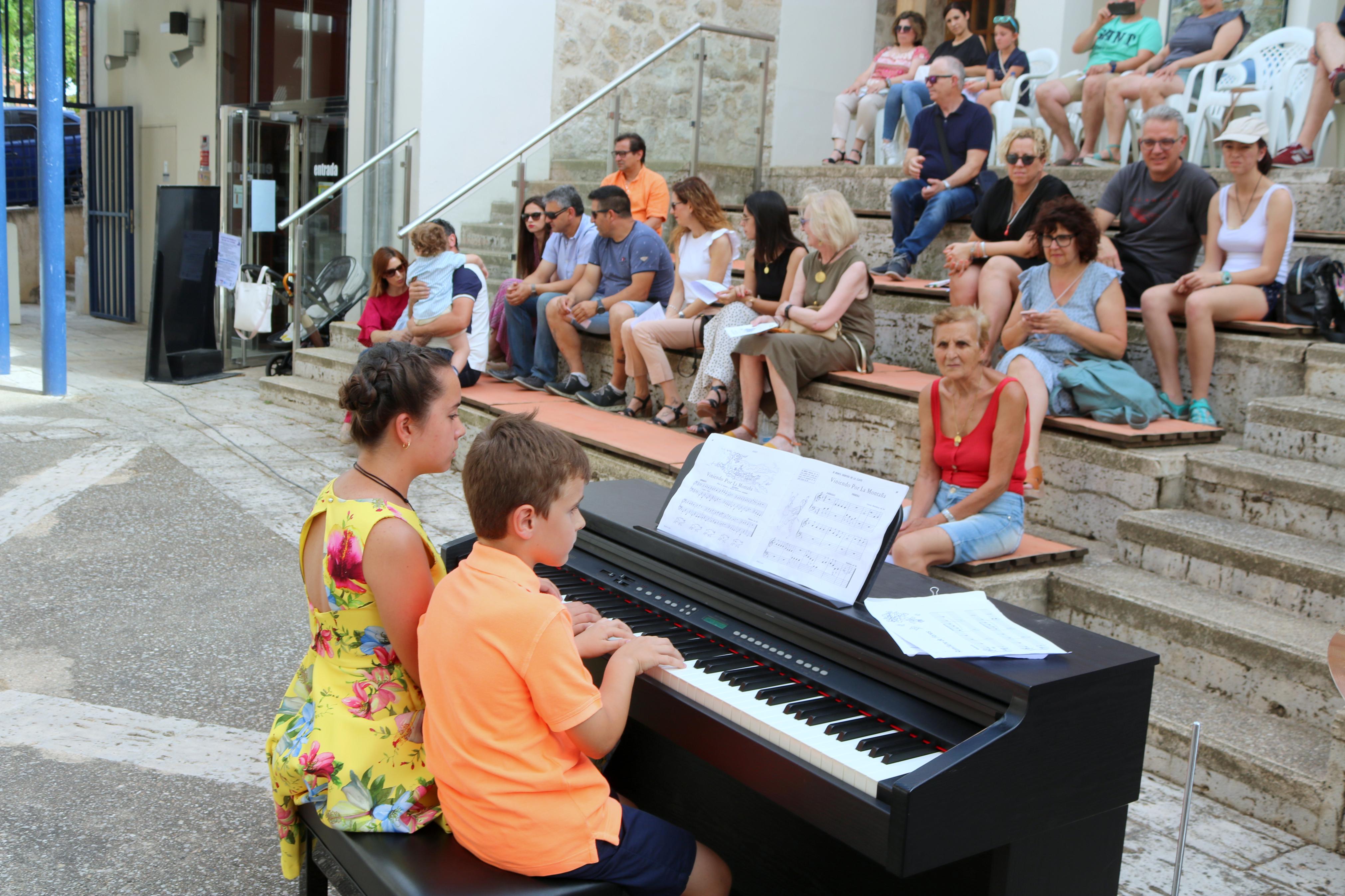 Velada Musical a cargo de los alumnos de la Escuela de la Asociación Cultural Juvenil Baltanasiega