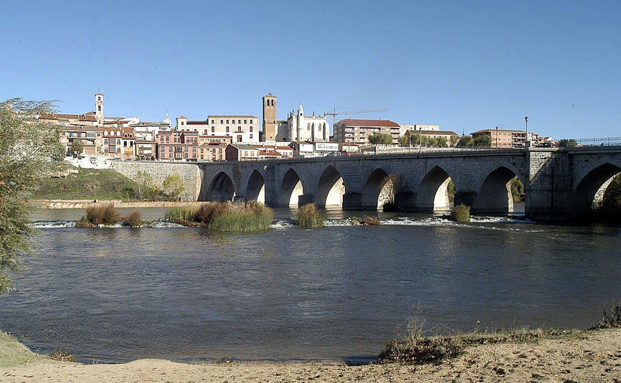 El río Duero, a su paso por Tordesillas