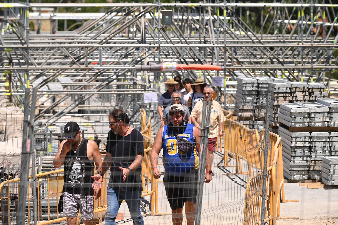 Fotos: Cabezón pide un nuevo viaducto y expresa su hartazgo por el retraso de las obras