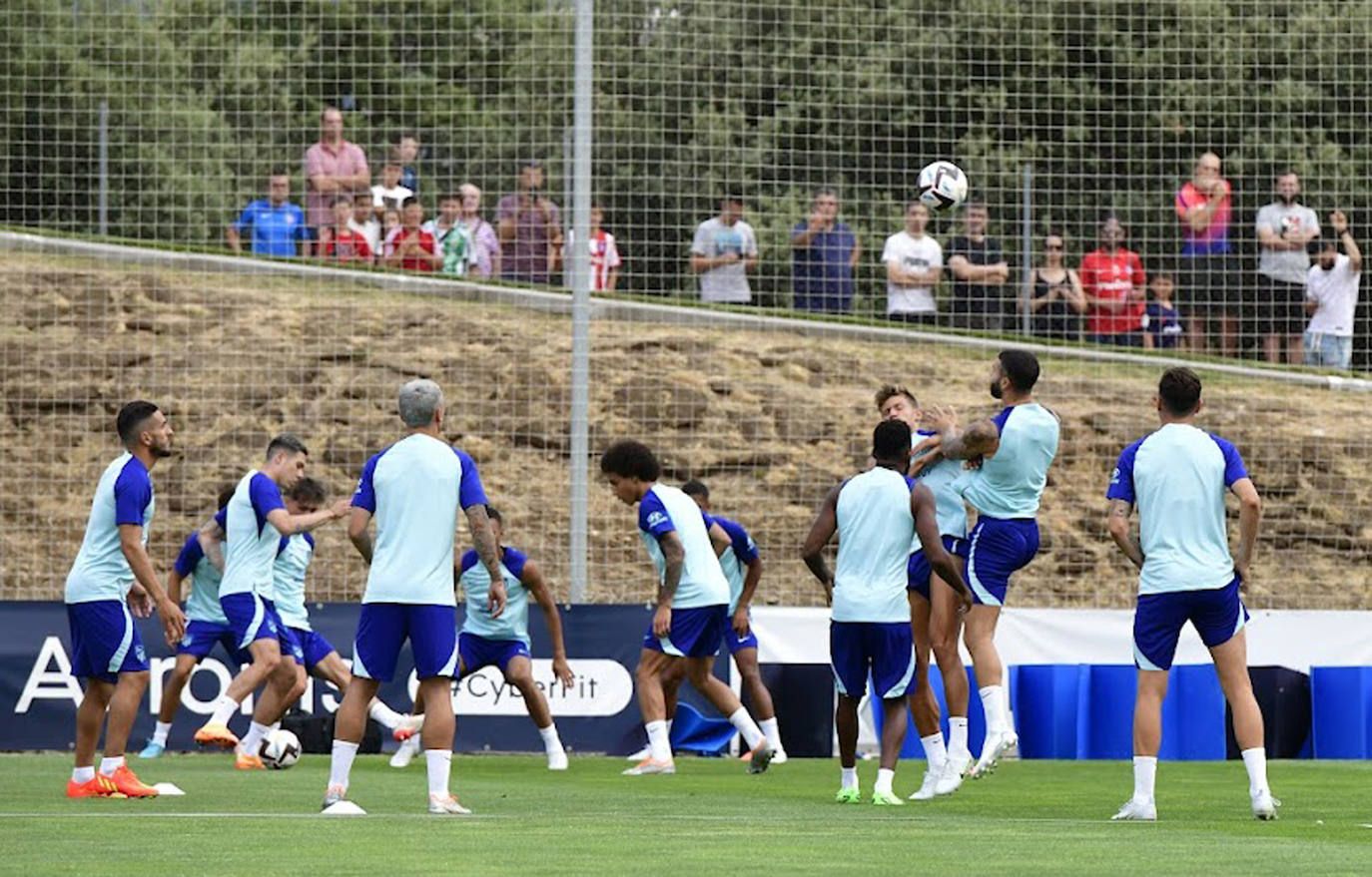 Primer entrenamiento del Atletico de Madrid en San Rafael. 