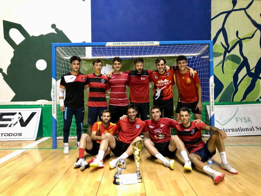 Equipo ganador del torneo disputado este fin de semana en Valverde del Majano.