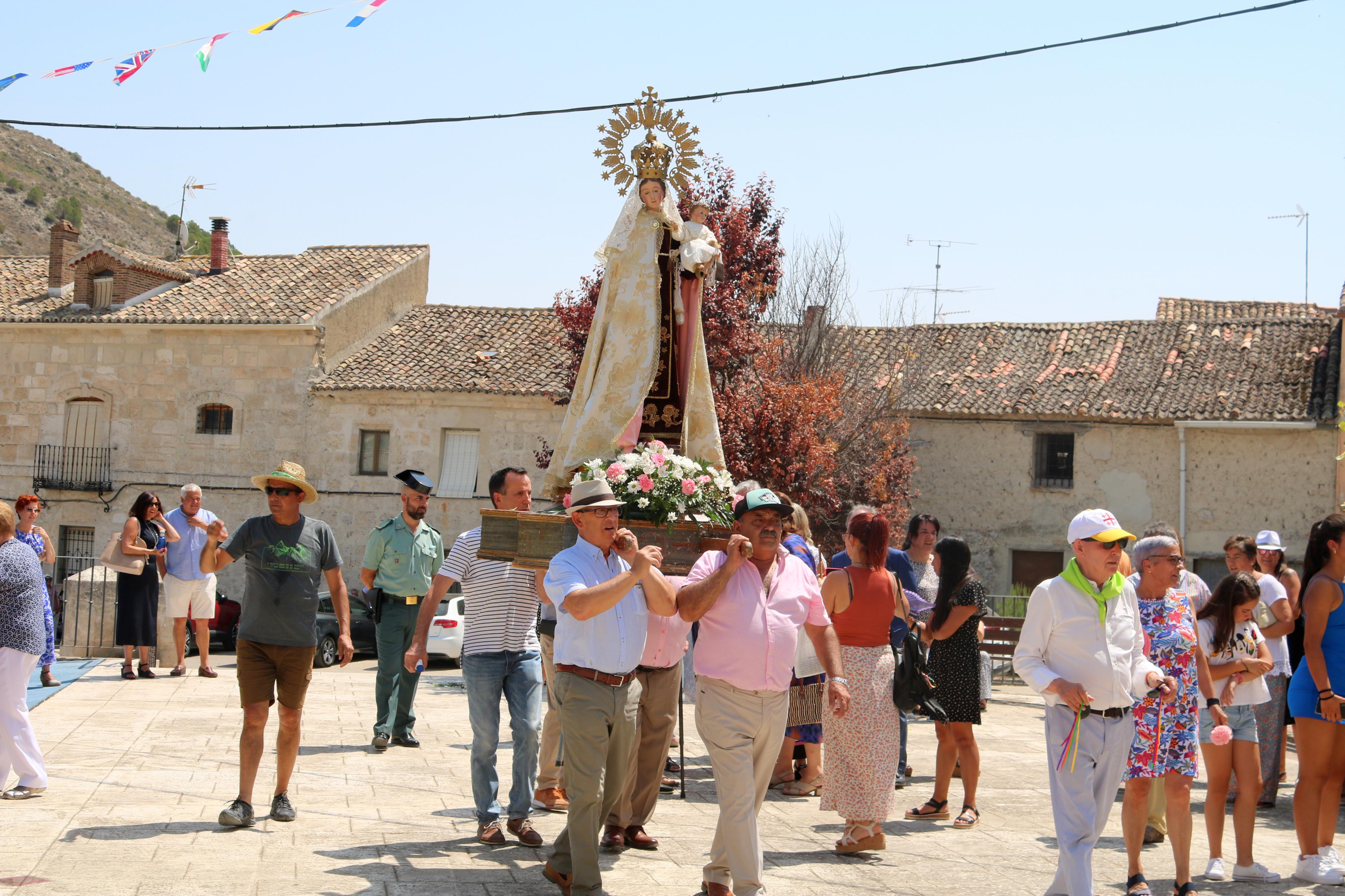 Cevico Navero celebró con todos los honores sus fiestas en honor de la Virgen del Carmen