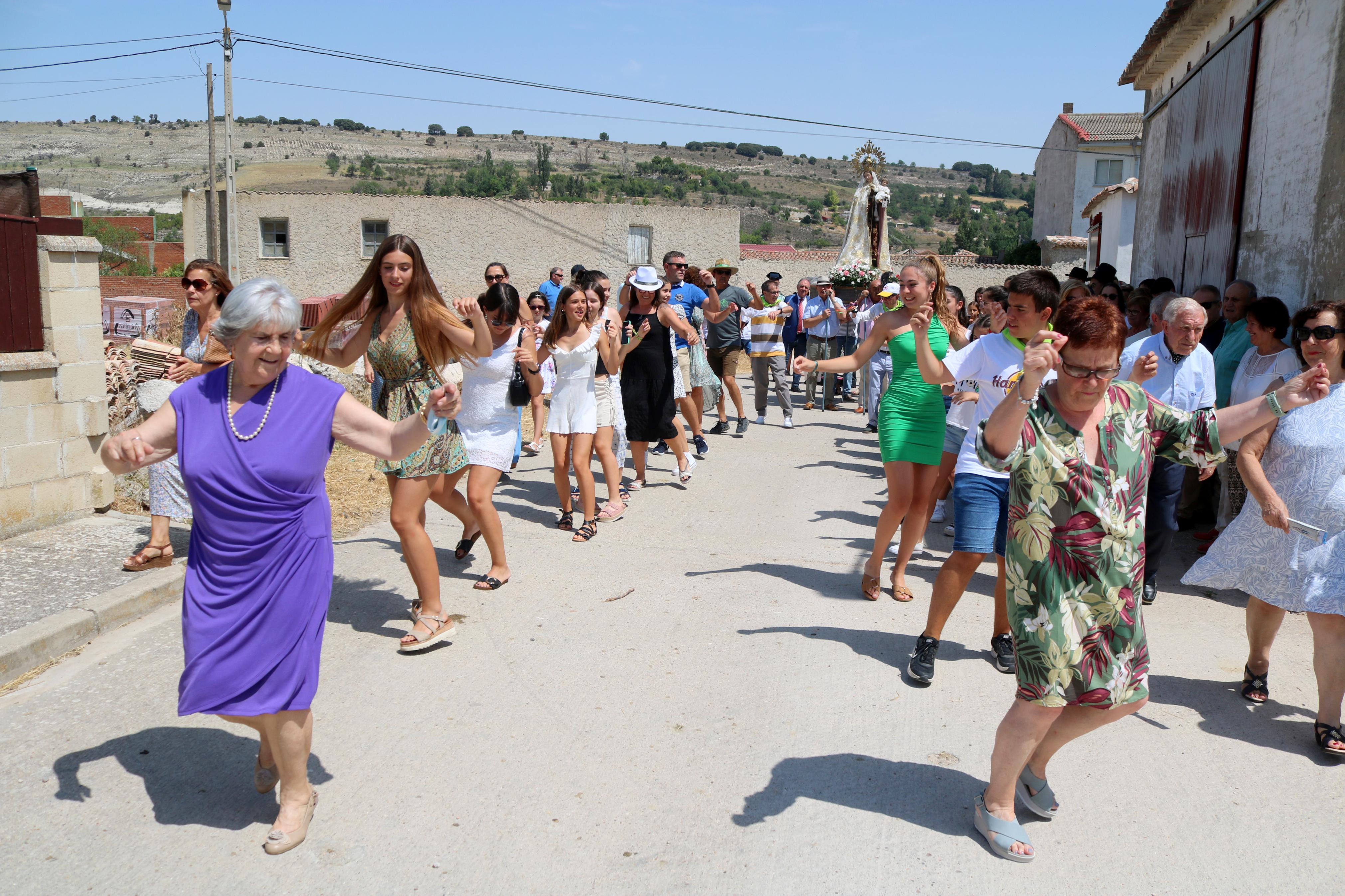 Cevico Navero celebró con todos los honores sus fiestas en honor de la Virgen del Carmen