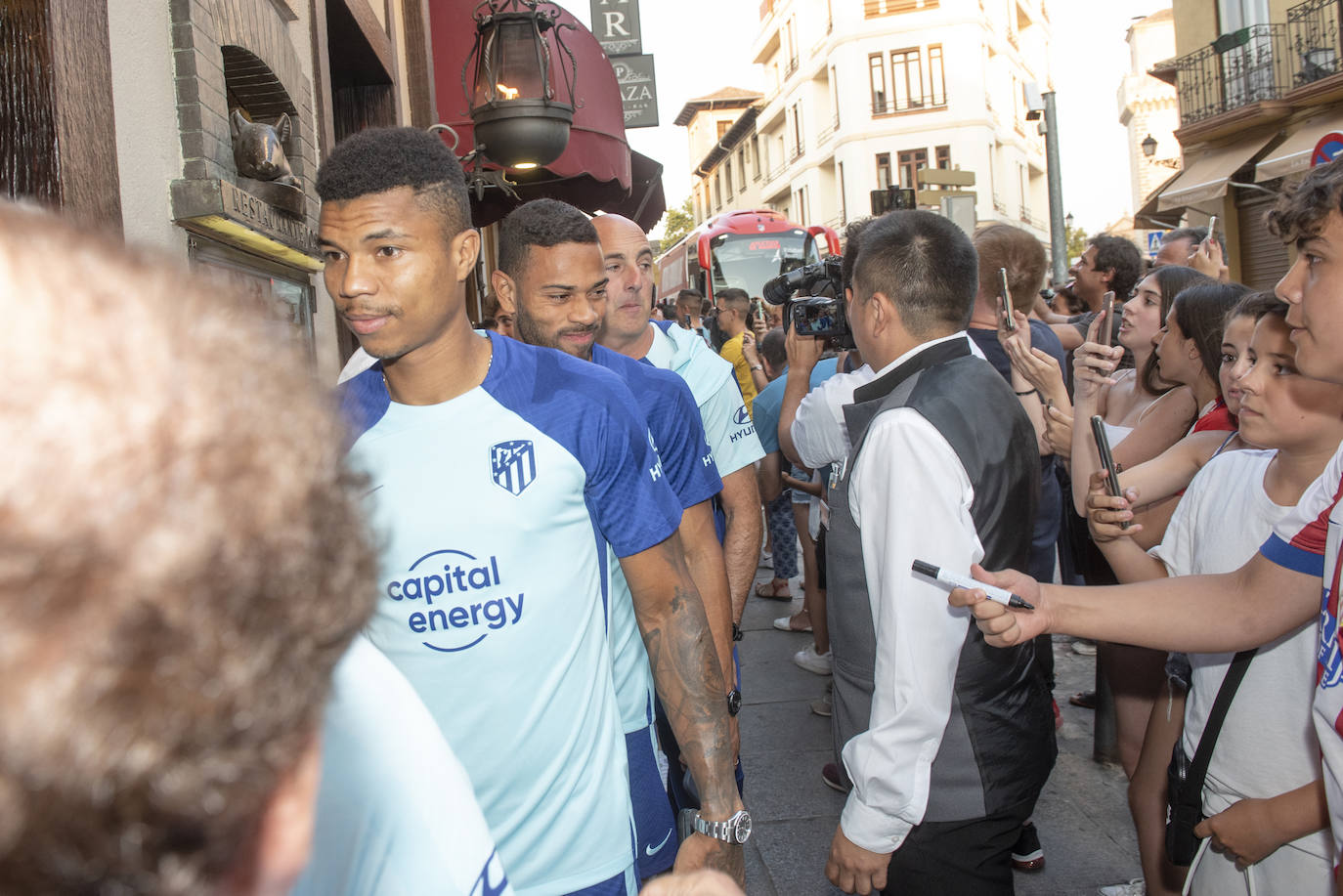 Llegada del Atlético de Madrid a Segovia.