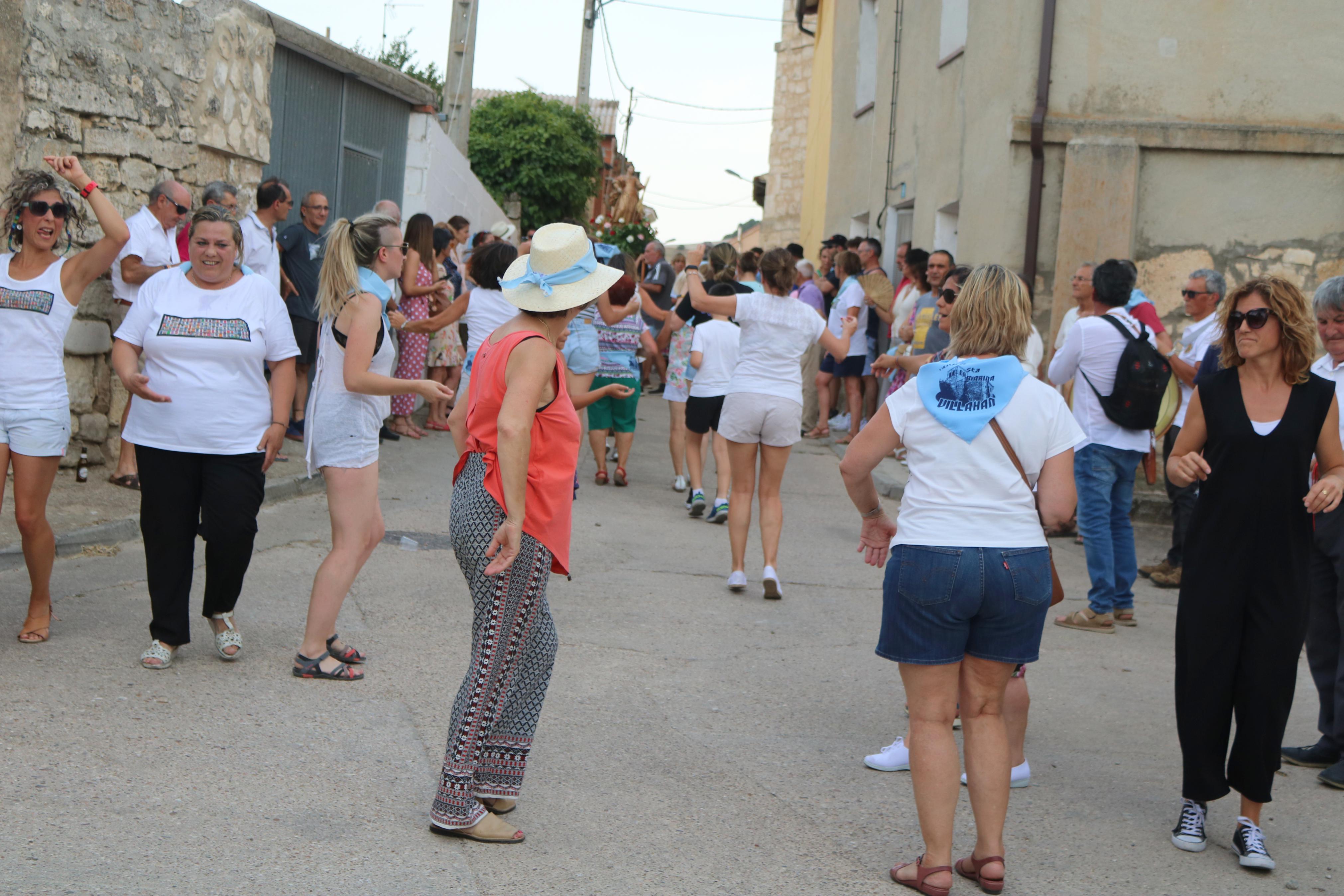 Las danzas son una de las señas de identidad de las fiestas de Villahán