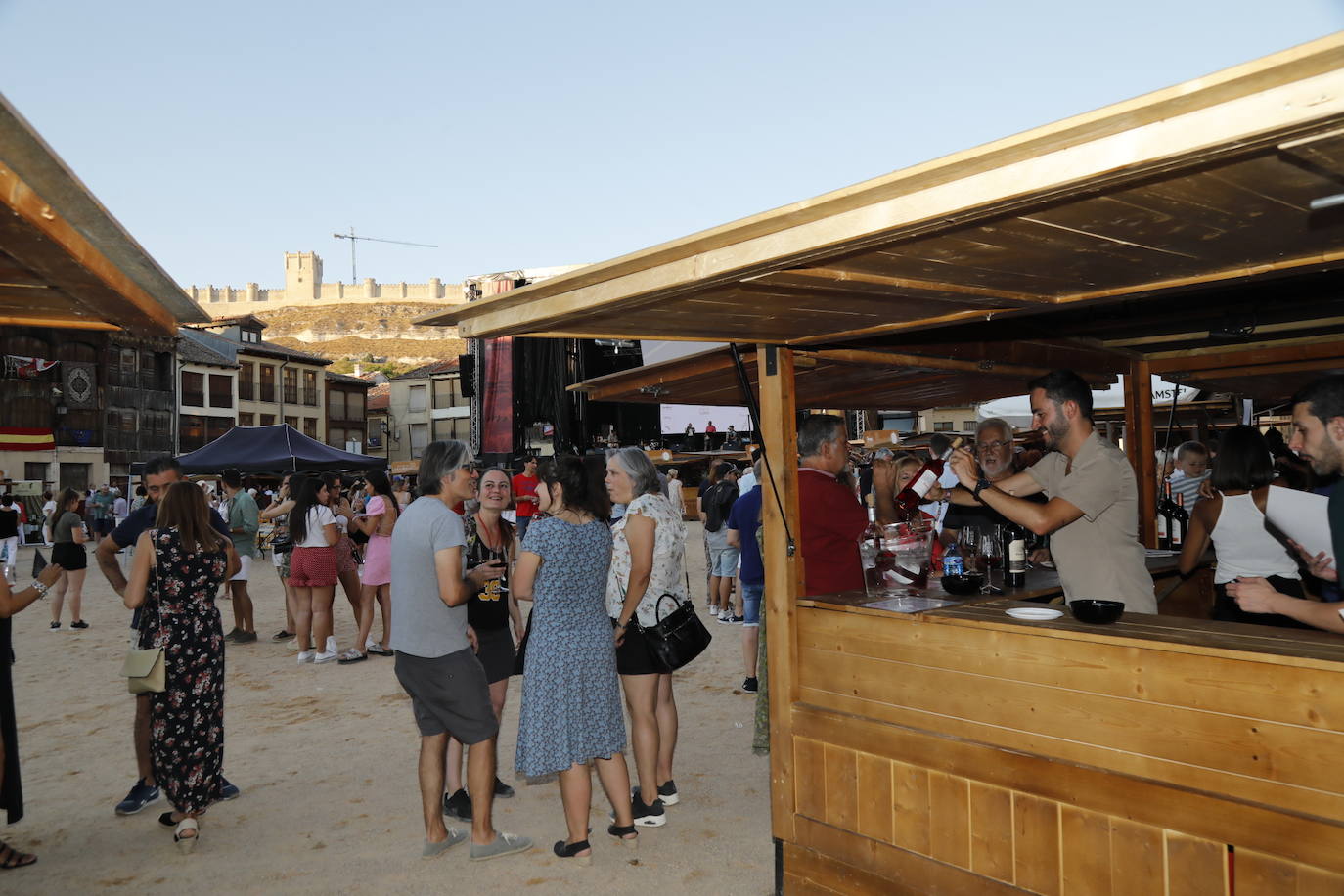 Fotos: Celebración de los 40 años de Ribera del Duero en Peñafiel