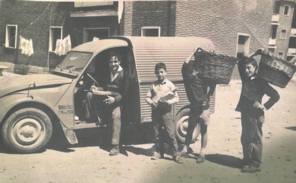 Leales a su cita diaria con el pan desde hace 127 años en Valladolid