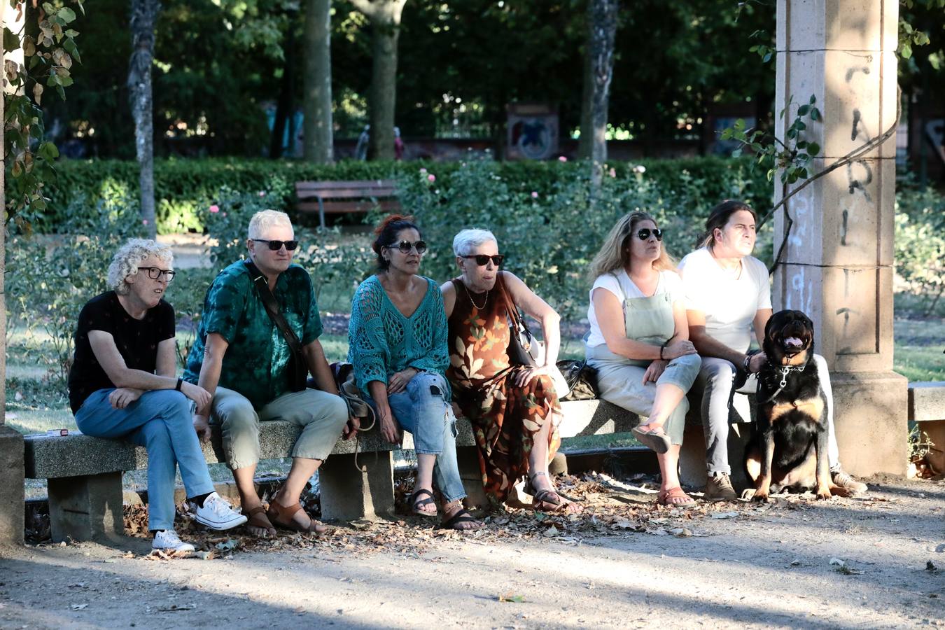 Fotos: Danza y música junto al Pisuerga