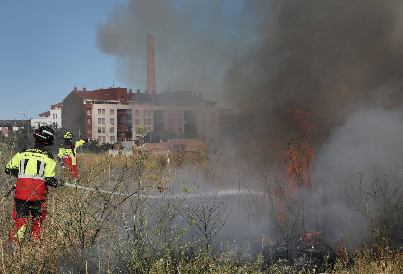 Fotos: Indendio en el barrio de San Antonio de Palencia