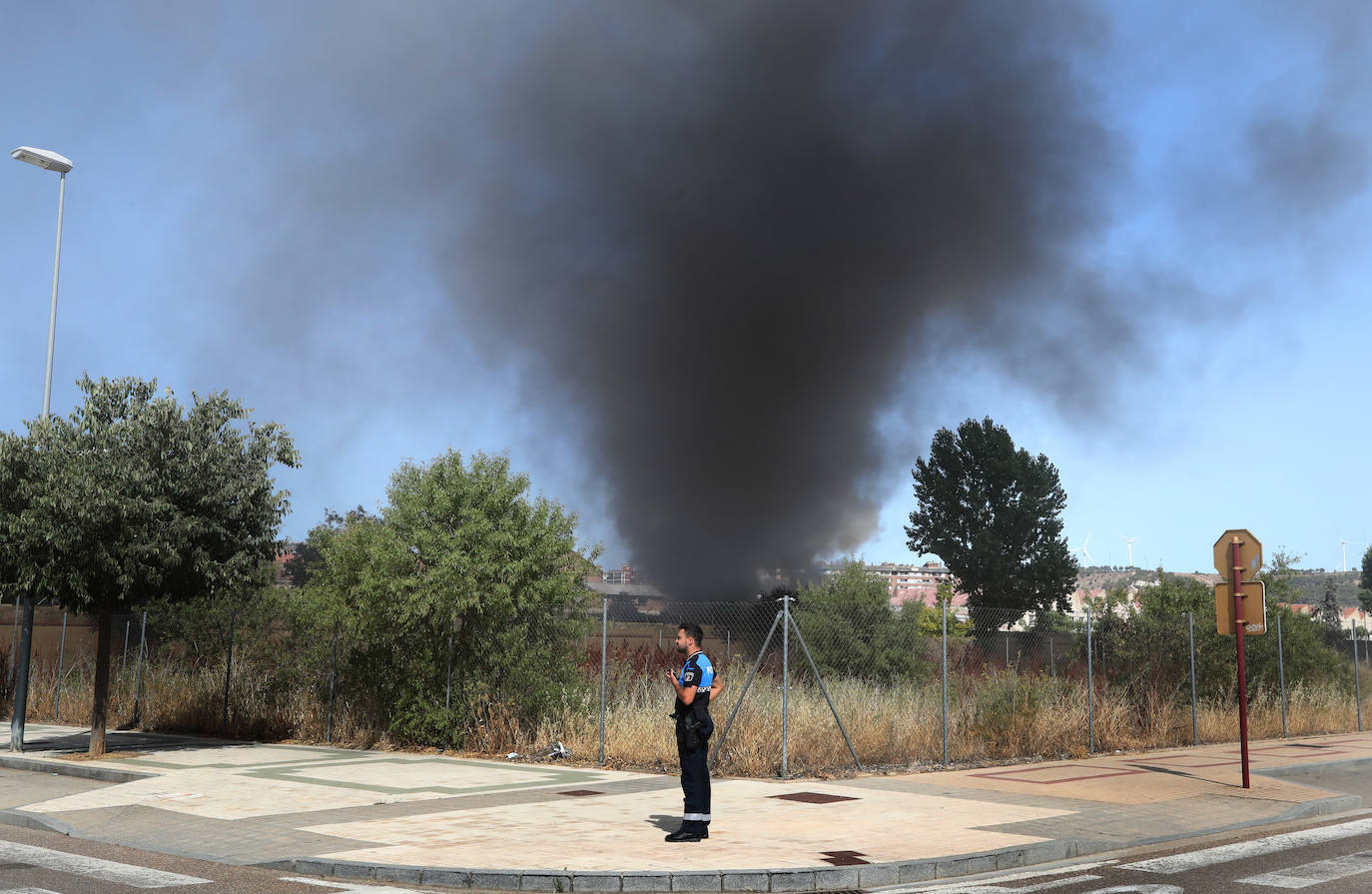 El fuego comenzó sobre las 16 horas de este jueves