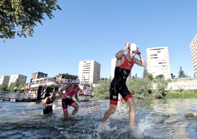 Fotos: Vigésima cuarta edición del Triatlón Ciudad de Valladolid