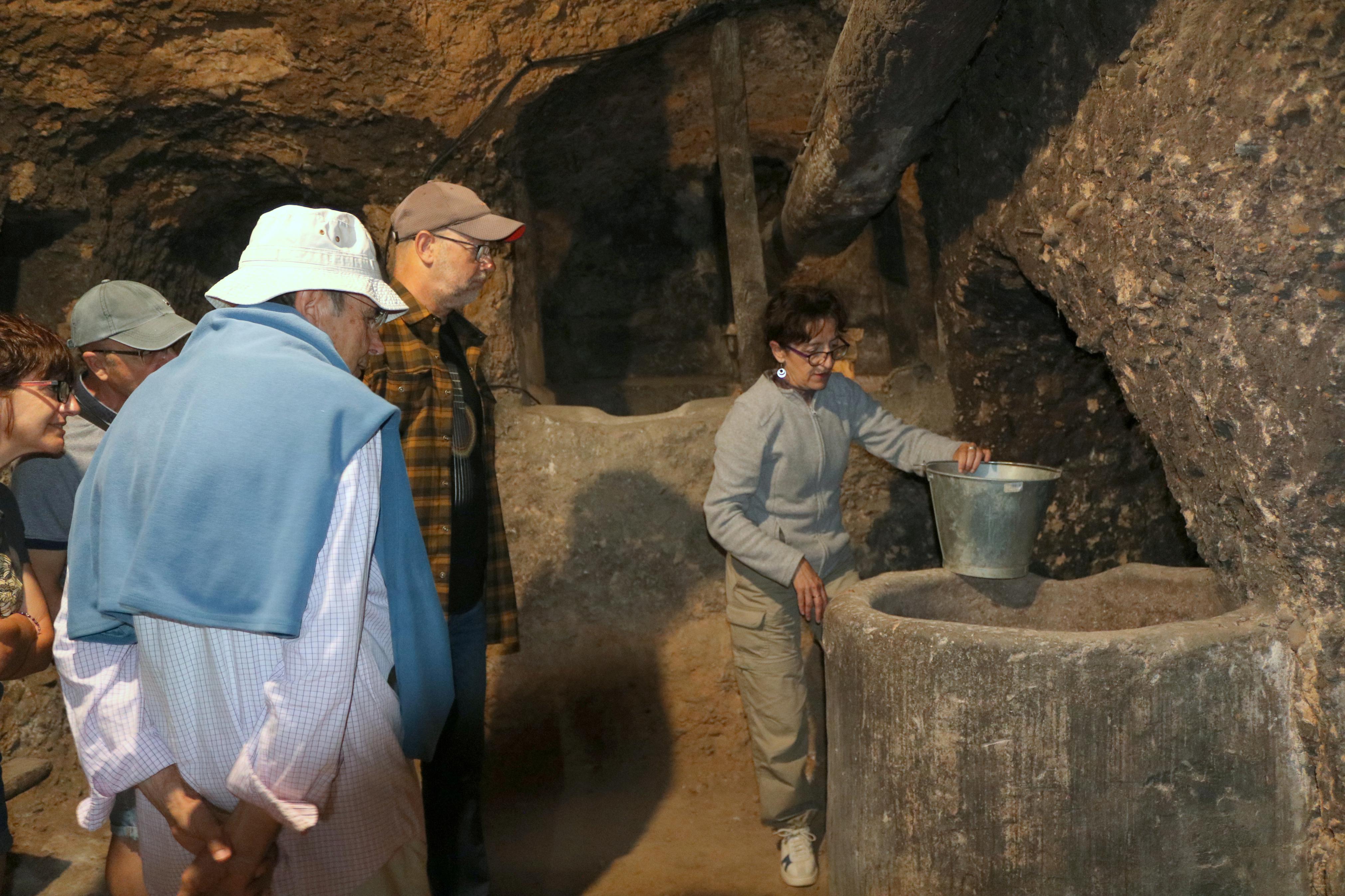 El Barrio de Bodegas de Torquemada es un reclamo turístico en la localidad