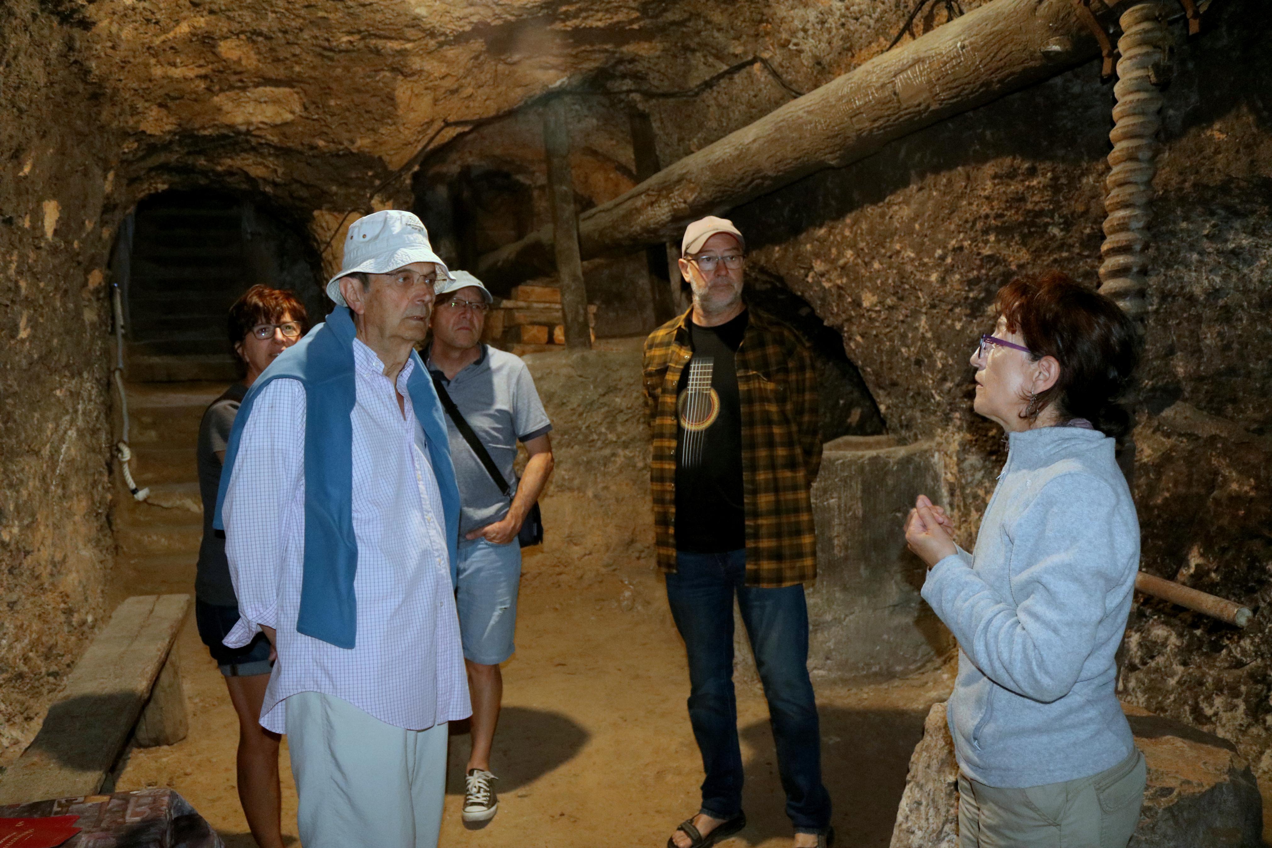 El Barrio de Bodegas de Torquemada es un reclamo turístico en la localidad