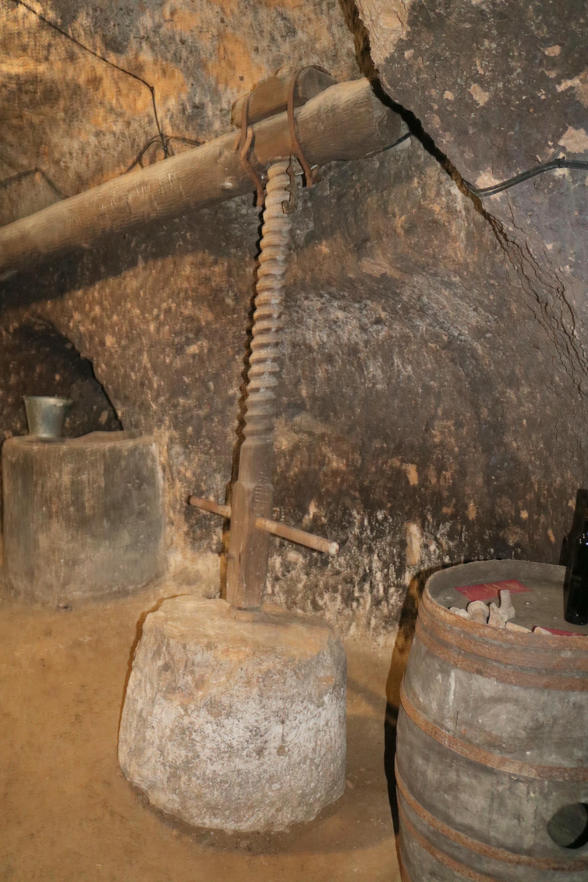 El Barrio de Bodegas de Torquemada es un reclamo turístico en la localidad