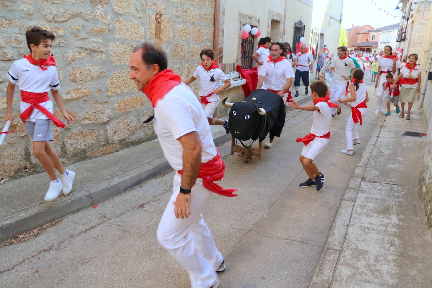 Fotos: Cordovilla la Real da vida a sus calles