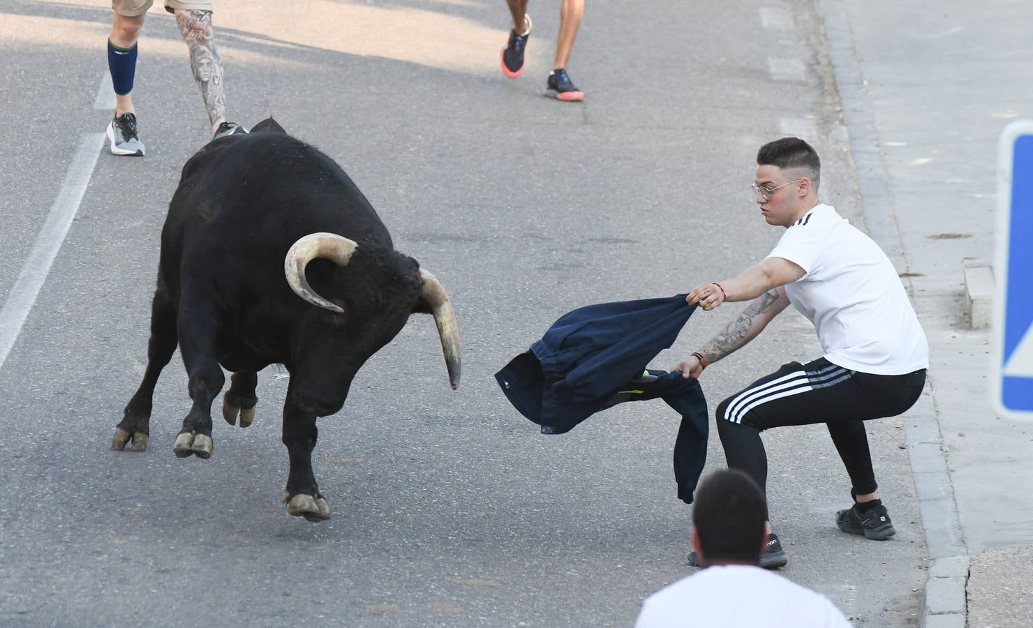 Fotos: Segundo encierro diurno de las fiestas de La Seca