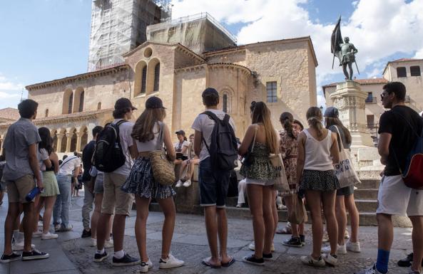 Segovia lidera las pernoctaciones por viajero en Castilla y León en el primer semestre 