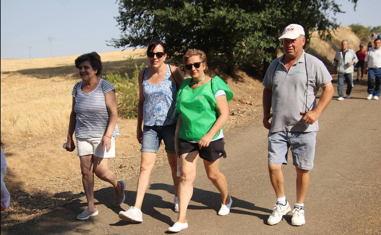 Marcha contra el cáncer celebrada en Aguilar de Campos este domingo.