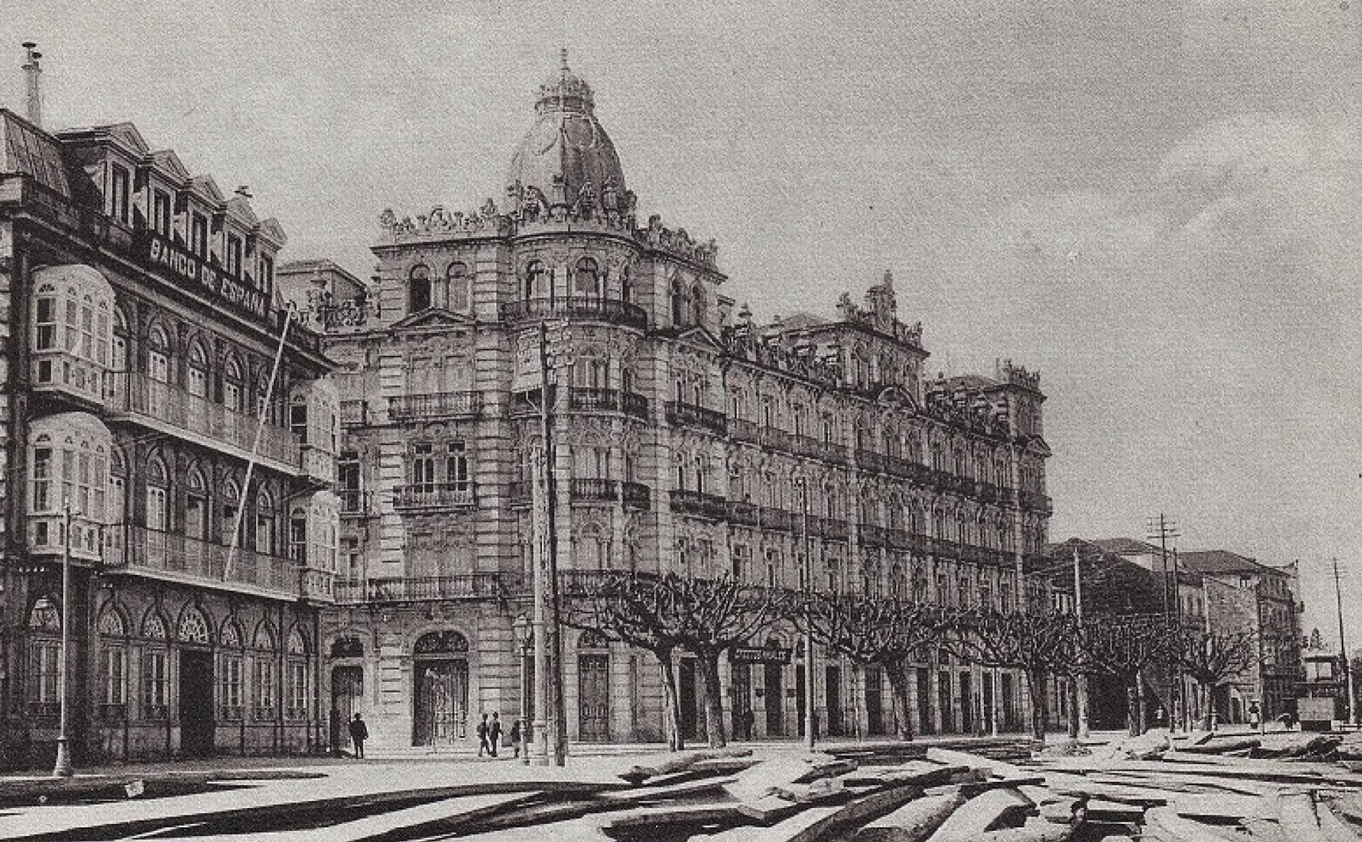 Edificio Bonín, en la calle Areal, de Vigo, obra del maestro de obras vallisoletano Jenaro de la Fuente. 