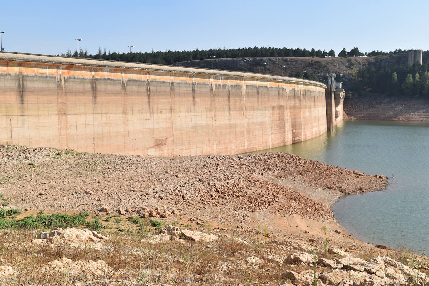 Fotos: La sequía muestra signos alarmantes en el pantano de Aguilar