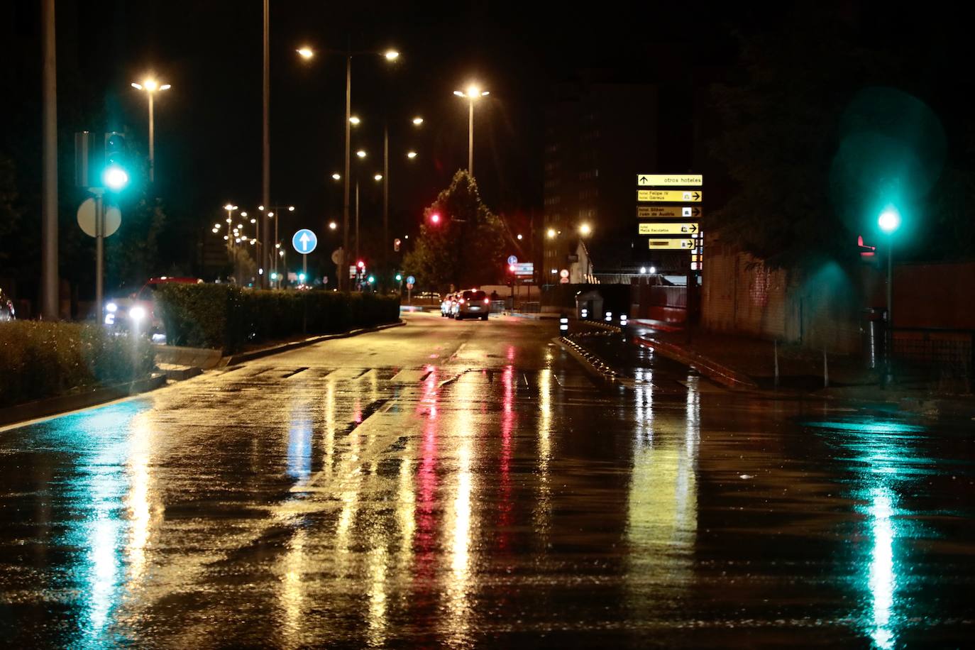 Fotos: La lluvia vuelve a aparecer en Valladolid en pleno récord de temperaturas máximas
