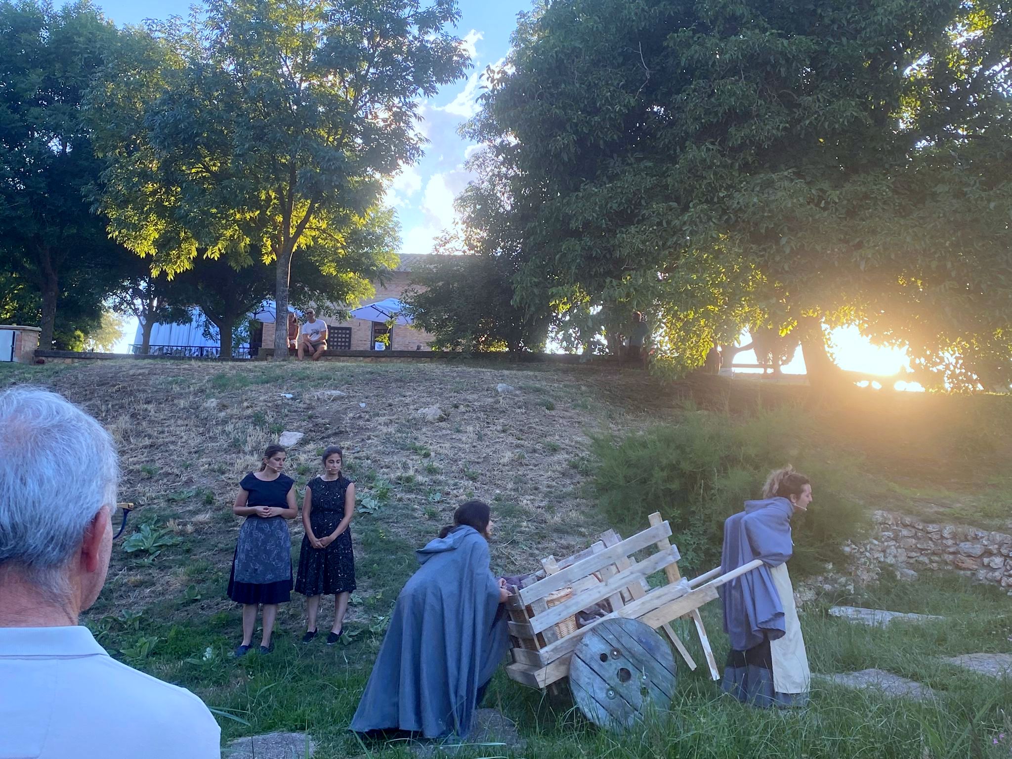 El Canal de Castilla fue el margo elegido para la ruta teatralizada en Villamuriel de Cerrato