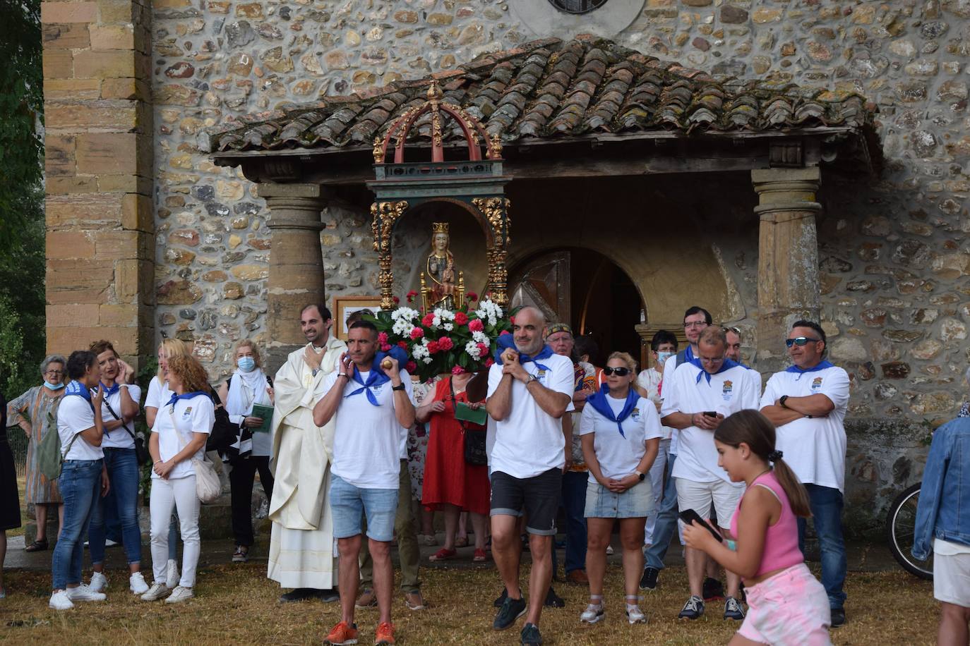 Fotos: Velilla muestra su devoción a la Virgen de Areños