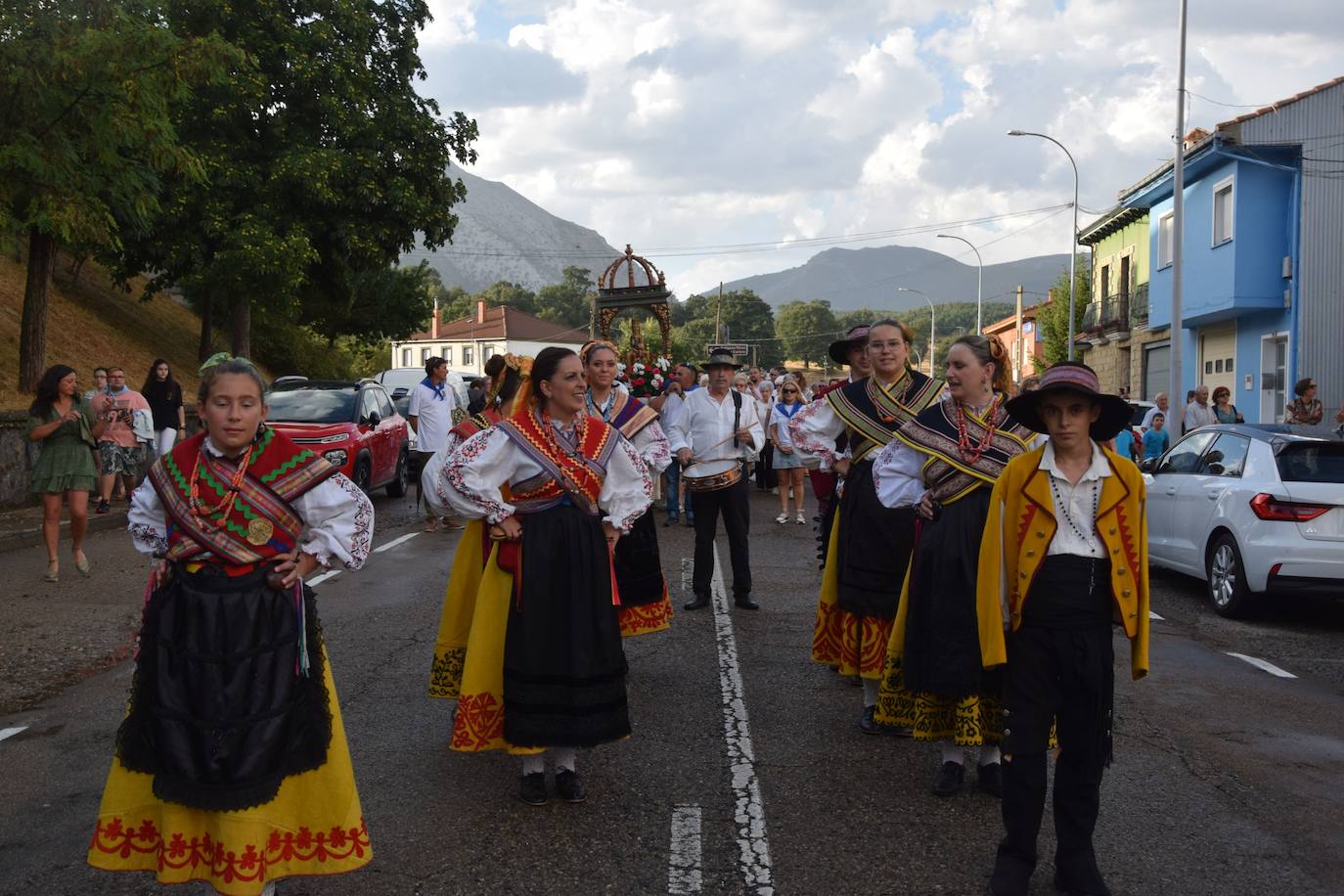 Fotos: Velilla muestra su devoción a la Virgen de Areños