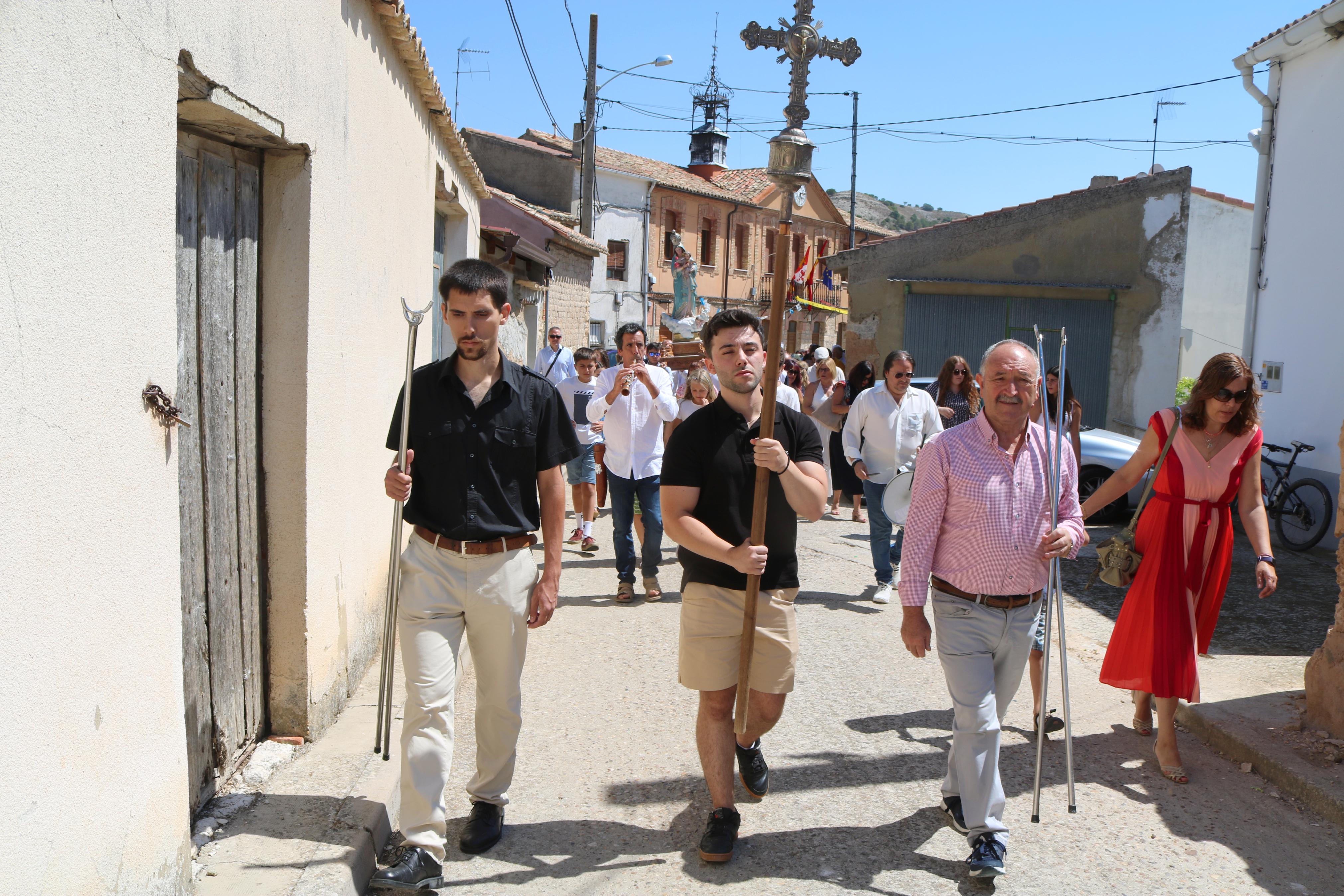 Villaconancio honra a su Patrona con la Jota de los Labradores