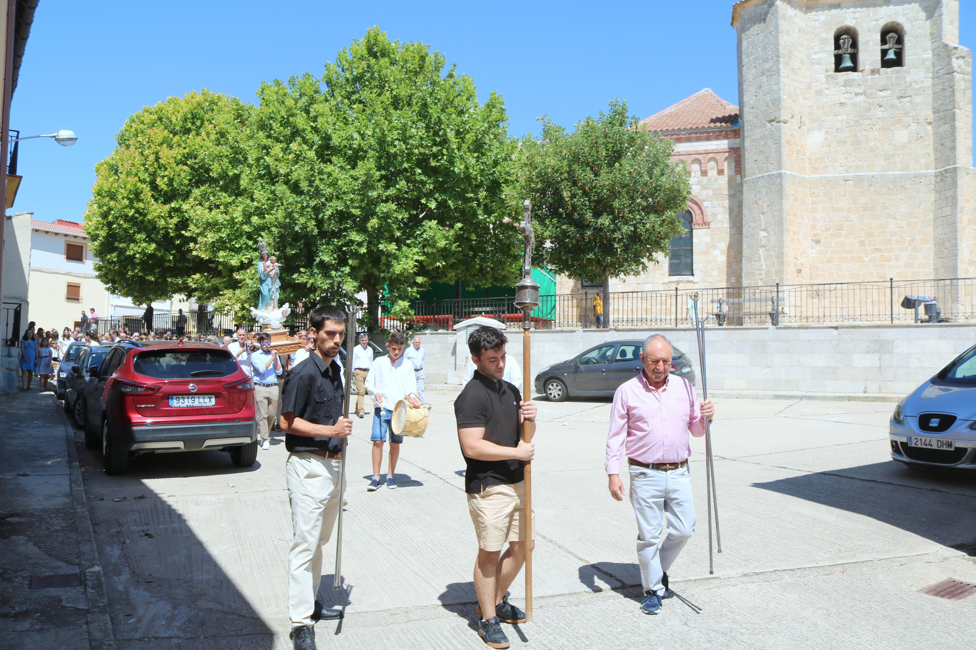 Villaconancio honra a su Patrona con la Jota de los Labradores