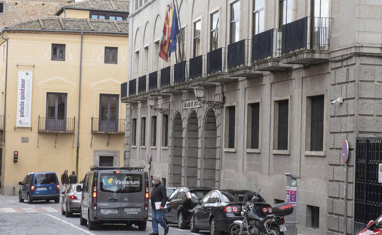 Edificio de los juzgados de la capital segoviana. 