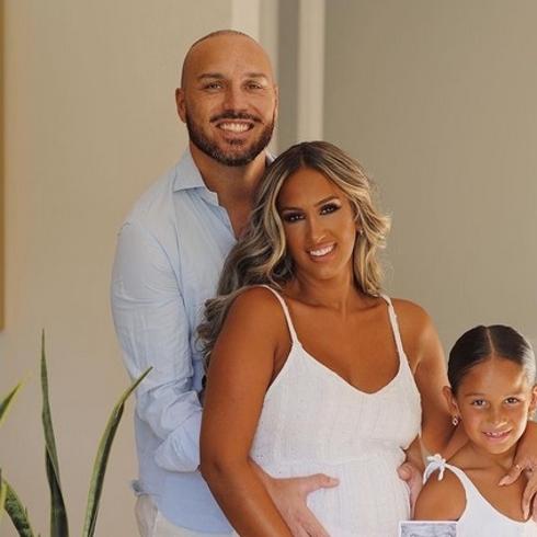 La foto de familia, con Antón y la pequeña Noemí. 