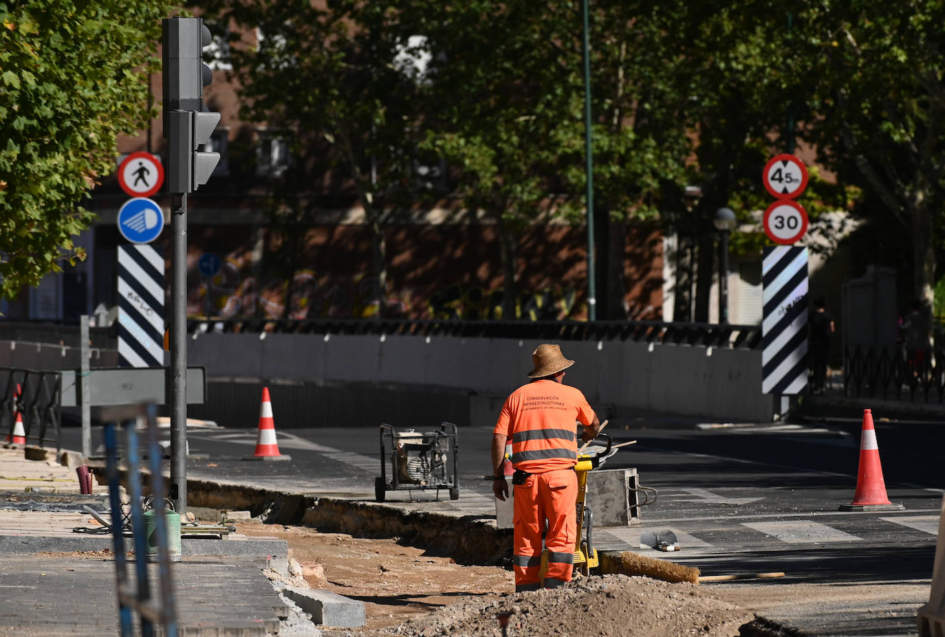 Fotos: Obras en la calle Nochevieja de Valladolid