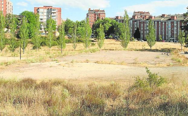 El Ayuntamiento construirá una pista polideportiva nueva en las Calaveras