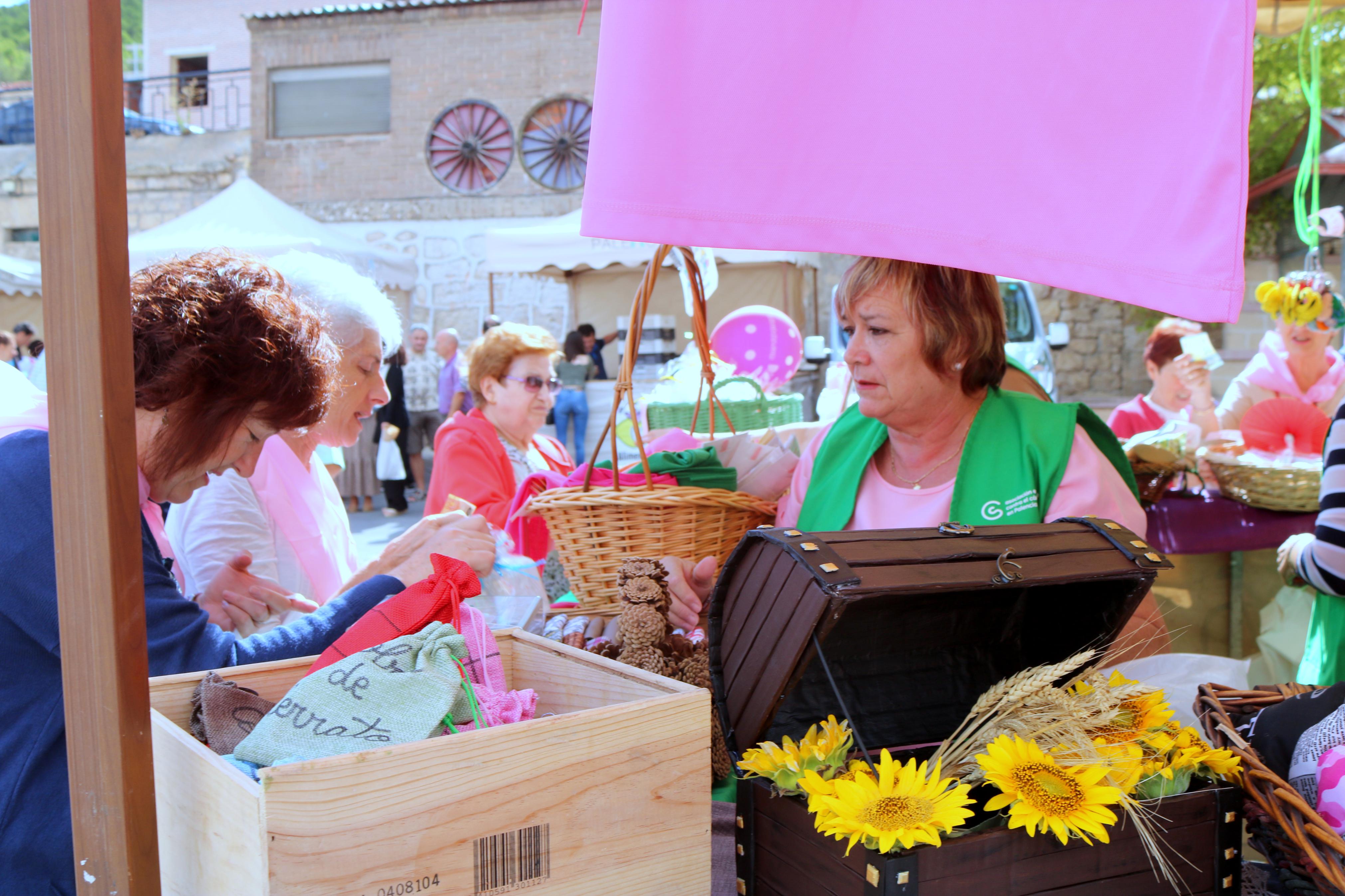 Vecinos y visitantes se volcaron con la Feria del Pan celebrada en Cobos de Cerrato