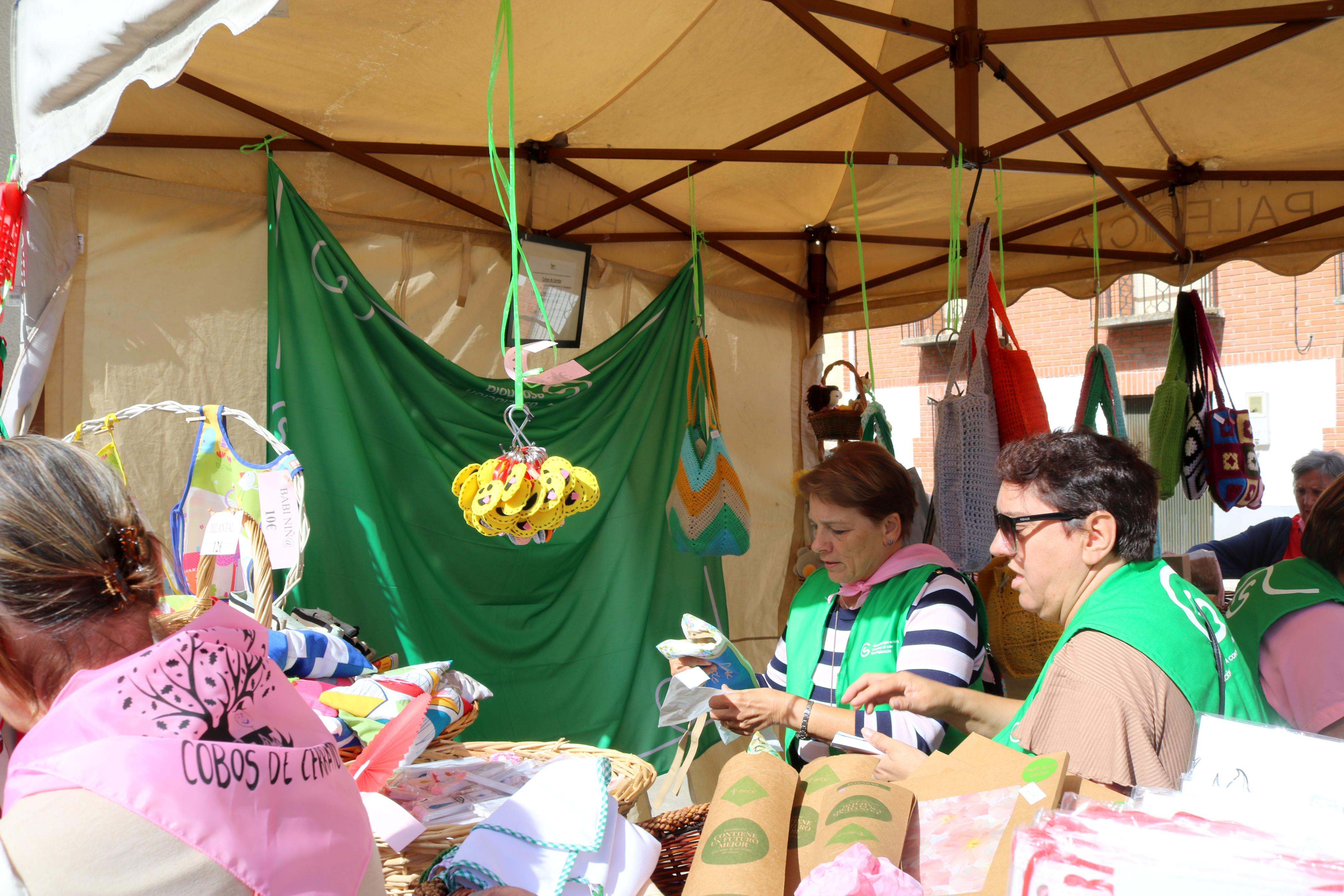 Vecinos y visitantes se volcaron con la Feria del Pan celebrada en Cobos de Cerrato