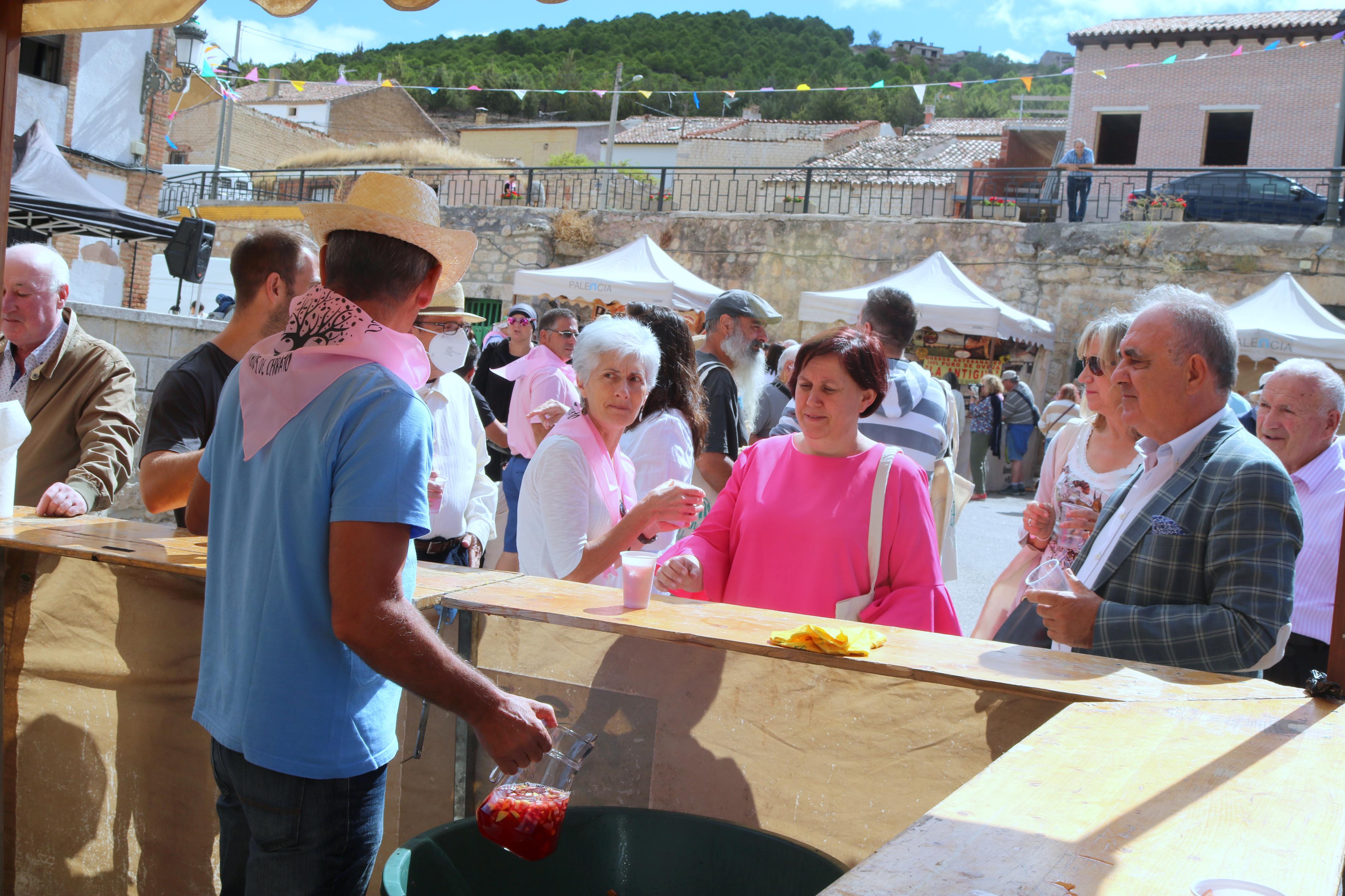 Vecinos y visitantes se volcaron con la Feria del Pan celebrada en Cobos de Cerrato