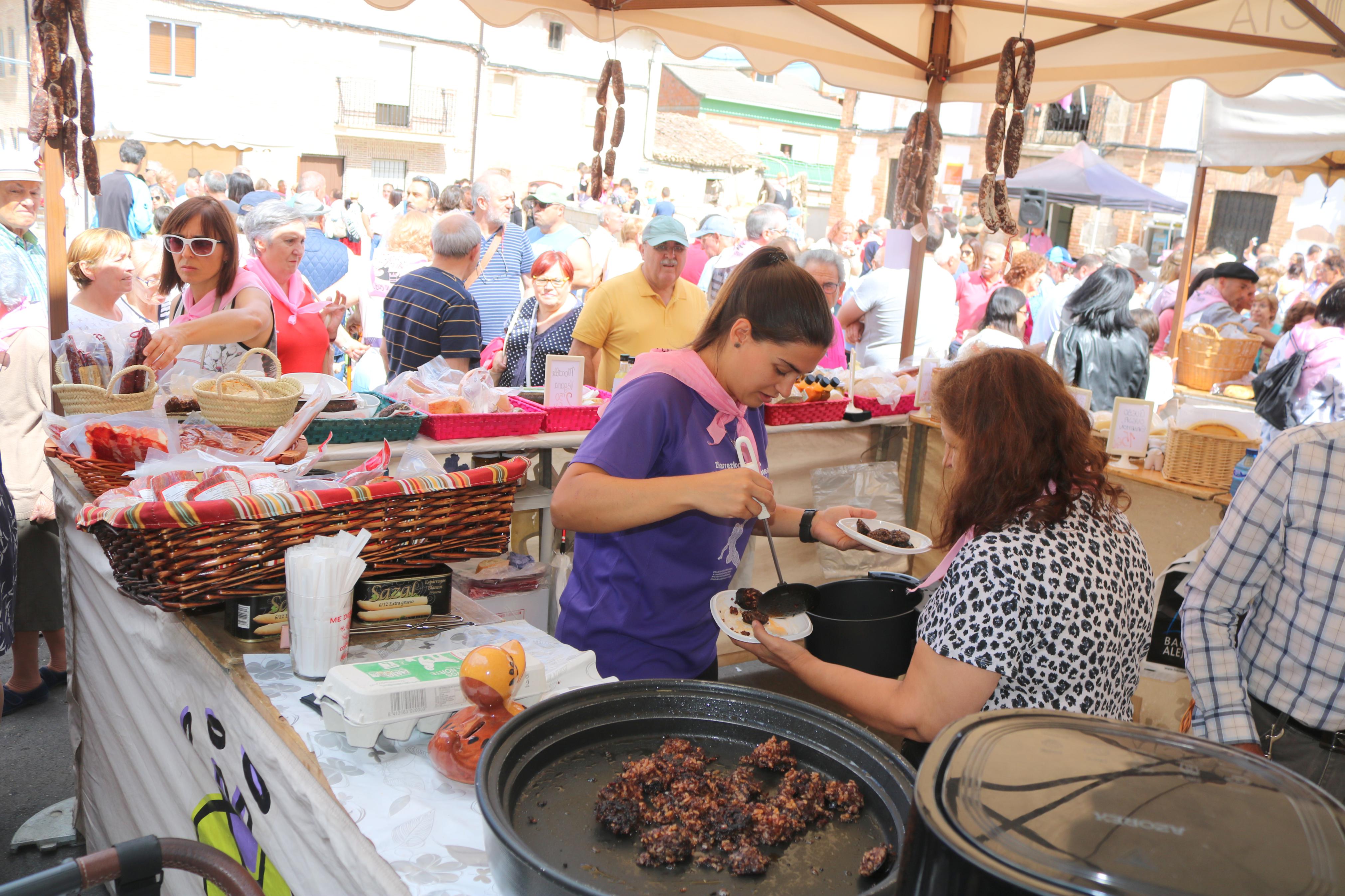 Vecinos y visitantes se volcaron con la Feria del Pan celebrada en Cobos de Cerrato