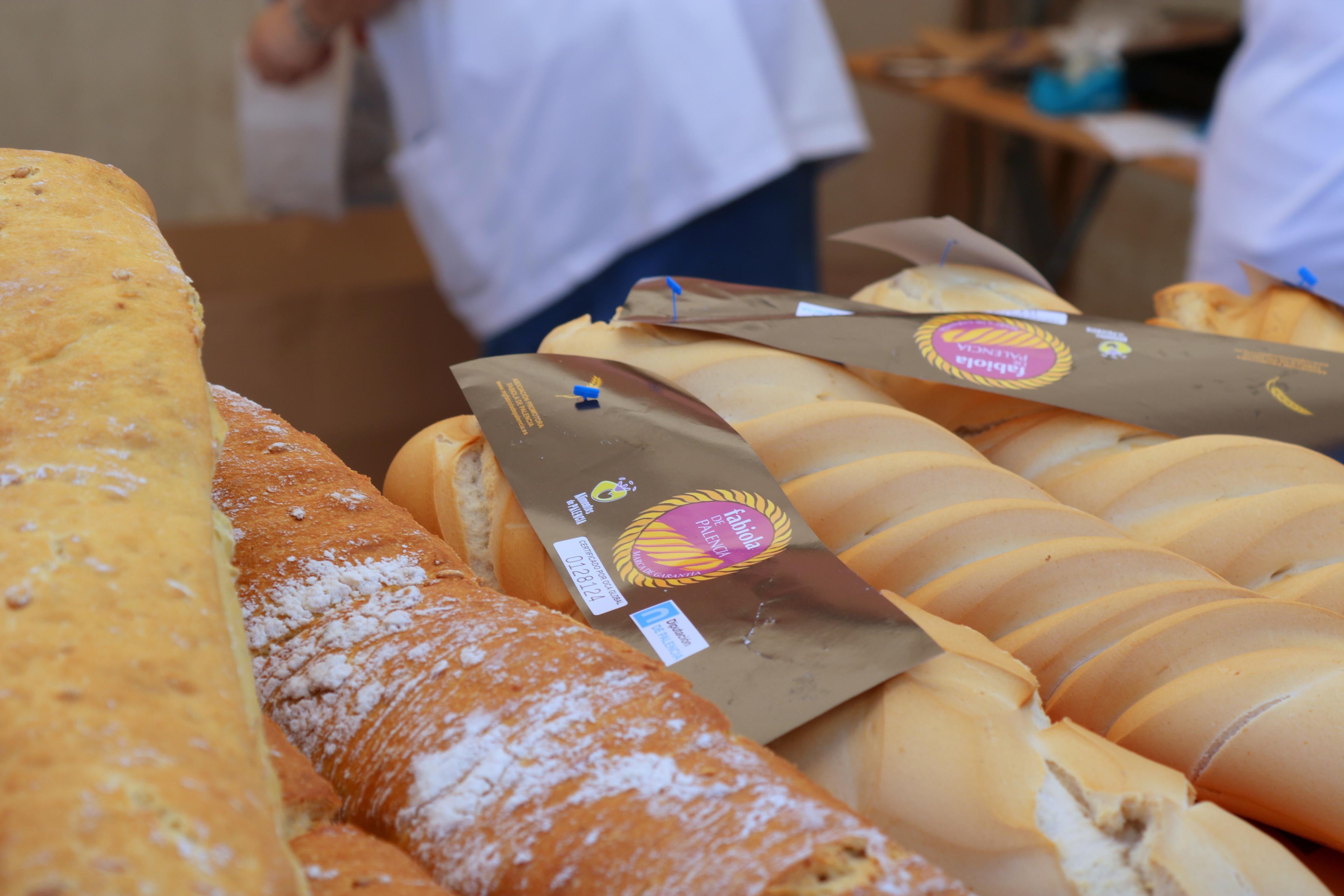 Vecinos y visitantes se volcaron con la Feria del Pan celebrada en Cobos de Cerrato