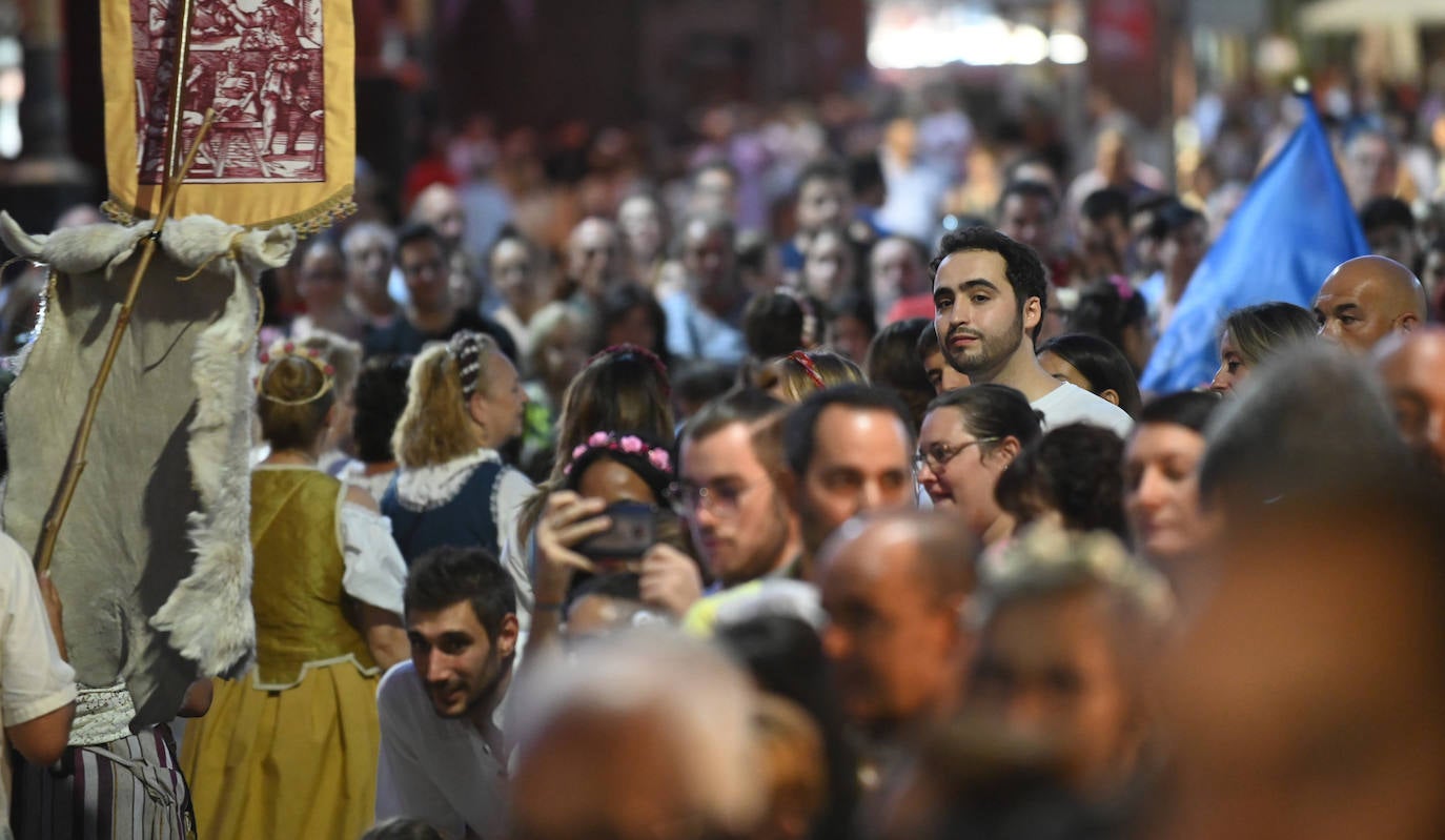 Fotos: Desfile de clausura de la Feria Renacentista de Medina del Campo