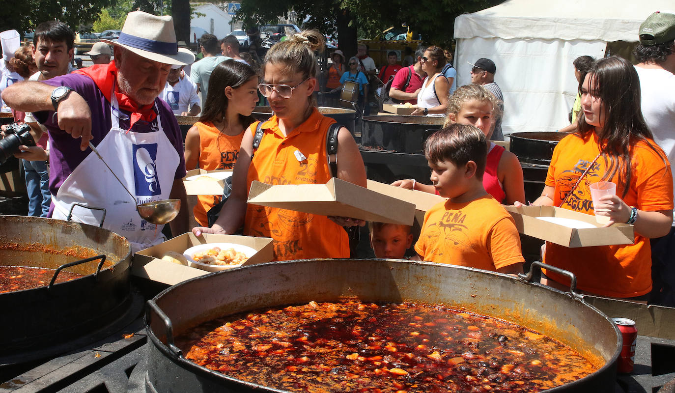 Tradicional judiada en las fiestas de La Granja de San Ildefonso. 