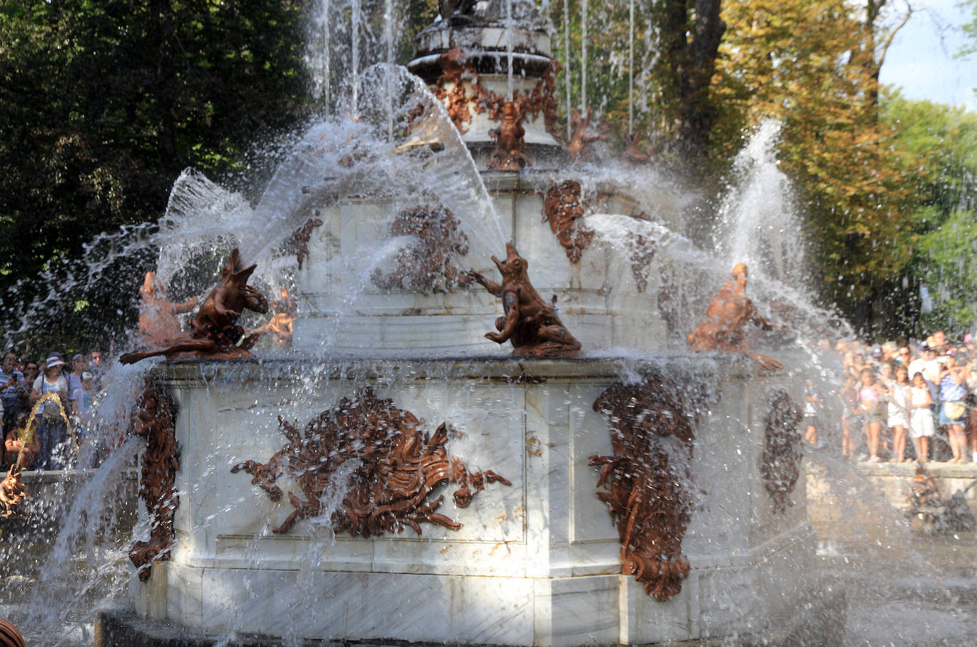 Espectáculo de las fuentes de La Granja con motivo de San Luis.