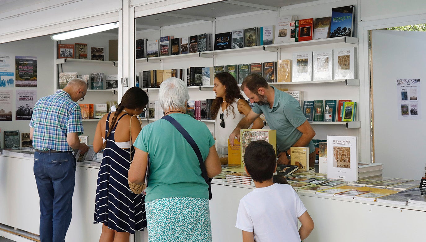 El parque del Salón se enriquece con la Feria del Libro