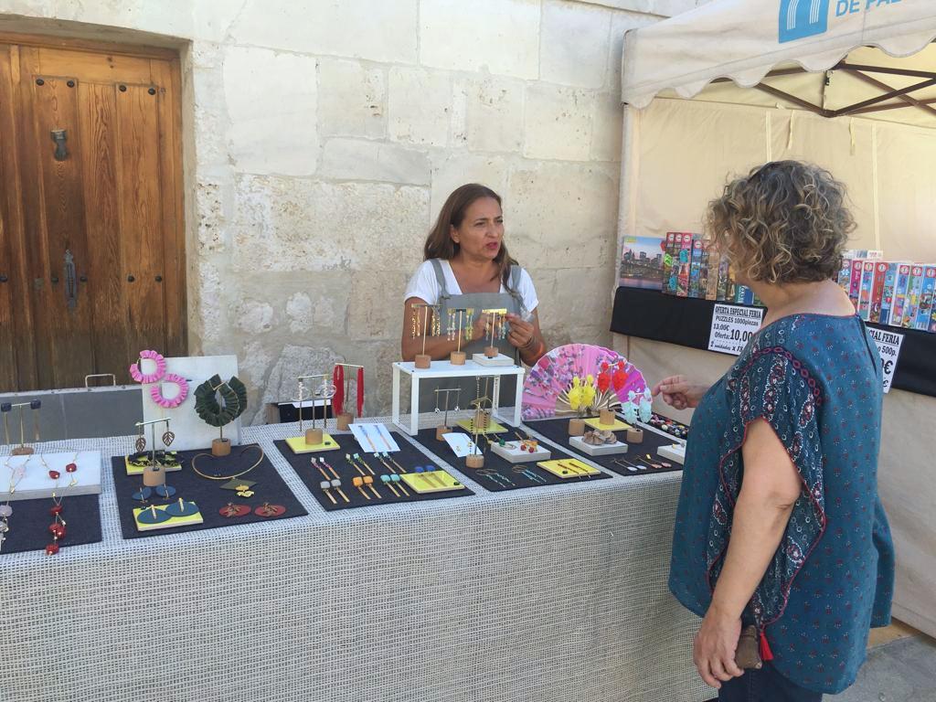 Cevico Navero contó con varios artesanos y productores alimentarios de la comarca