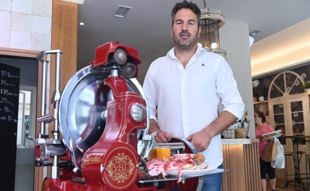 Diego López y su desayuno saludable protagonizado por el jamón ibérico 