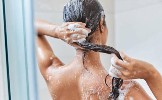 Los seis errores que estamos cometiendo cuando nos lavamos el cabello 