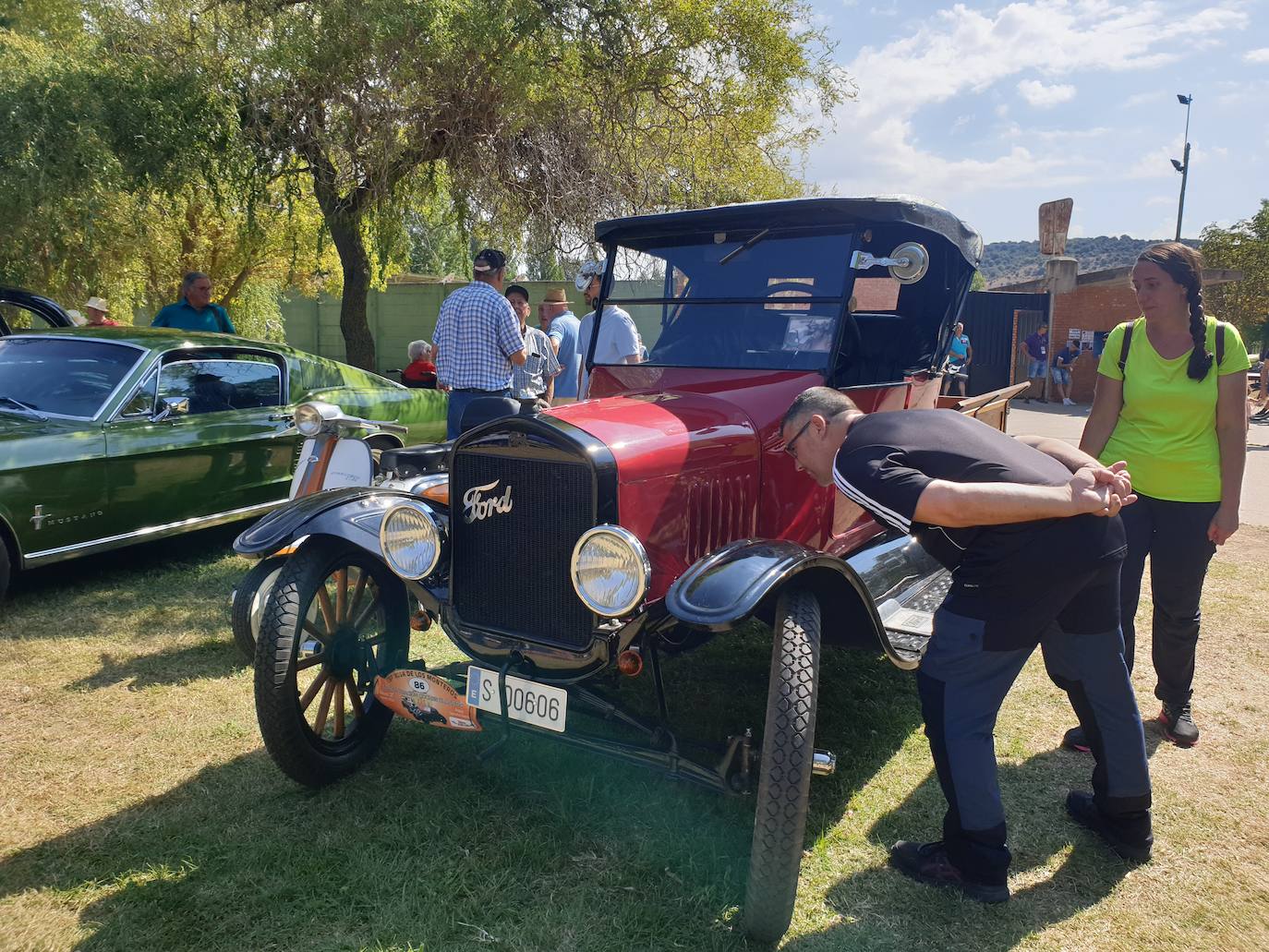 Fotos: Los coches clásicos invaden Alar del Rey