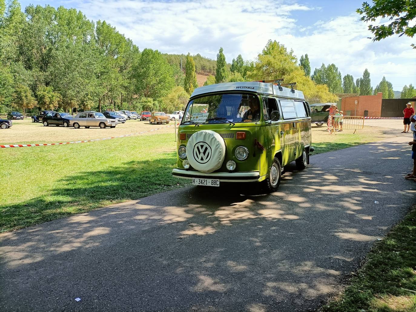 Fotos: Los coches clásicos invaden Alar del Rey